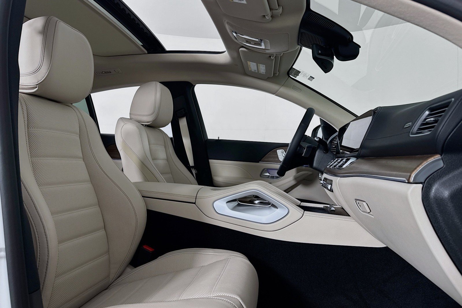 New 2026 Polar White Mercedes-Benz GLE 450 4MATIC® Coupe image 6