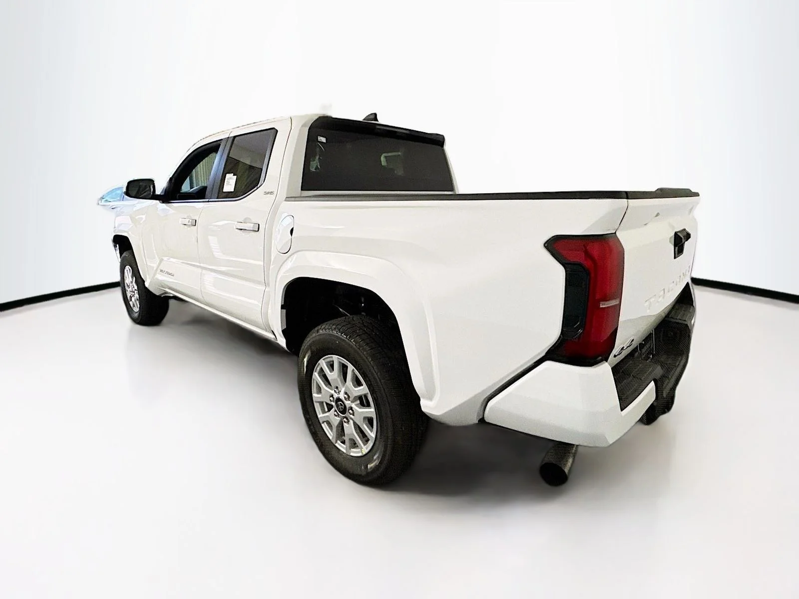 New 2026 Ice Cap Toyota  SR5 image 4
