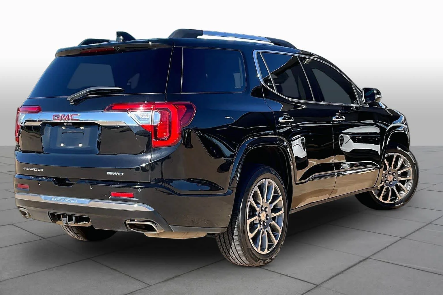 Used 2023 Ebony Twilight Metallic GMC Denali image 13