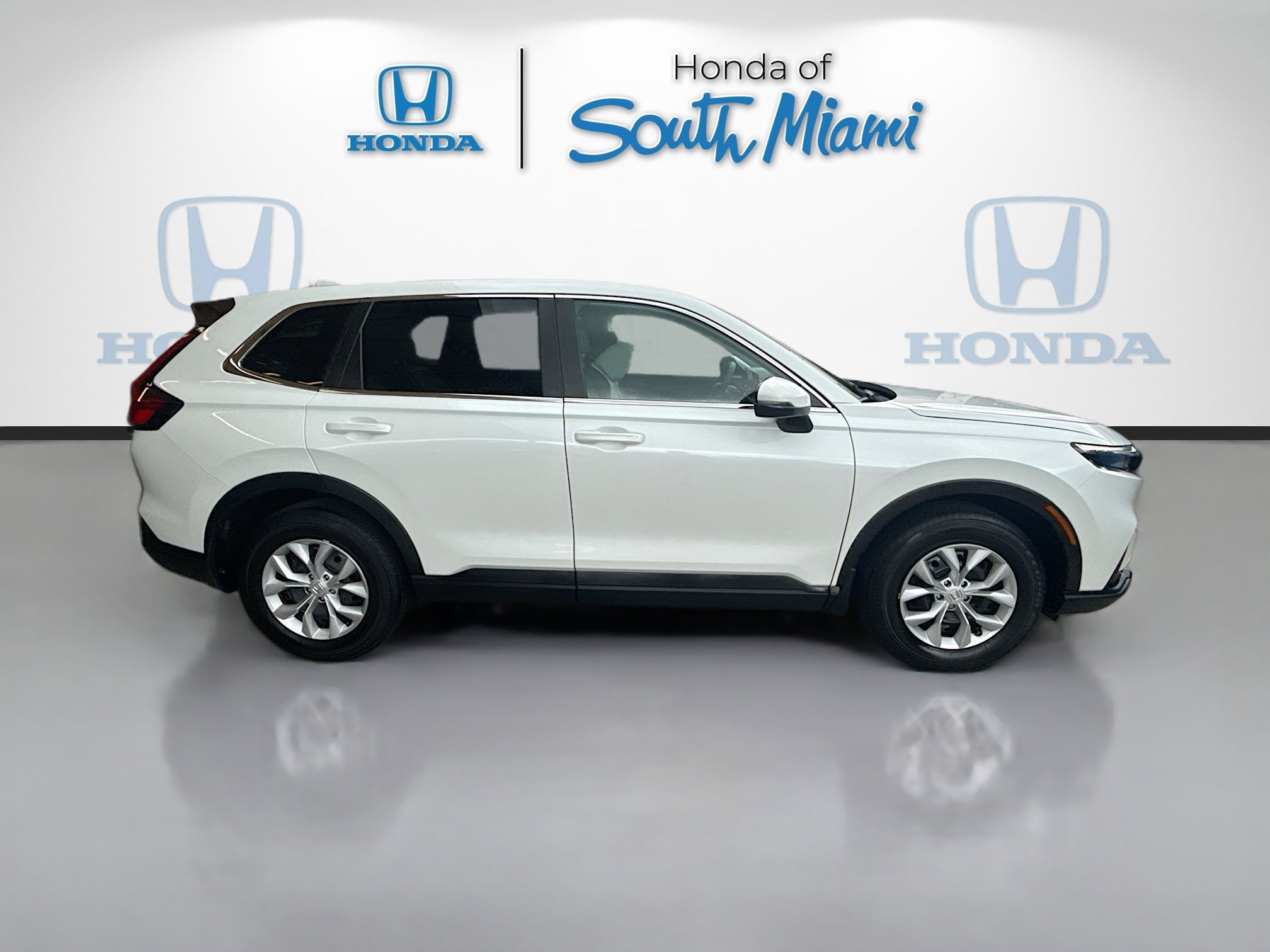 Certified Used 2025 Platinum White Pearl Honda 1.5T AWD LX image 8