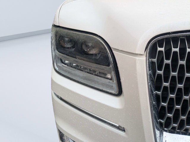 Used 2019 White Lincoln Black Label image 9