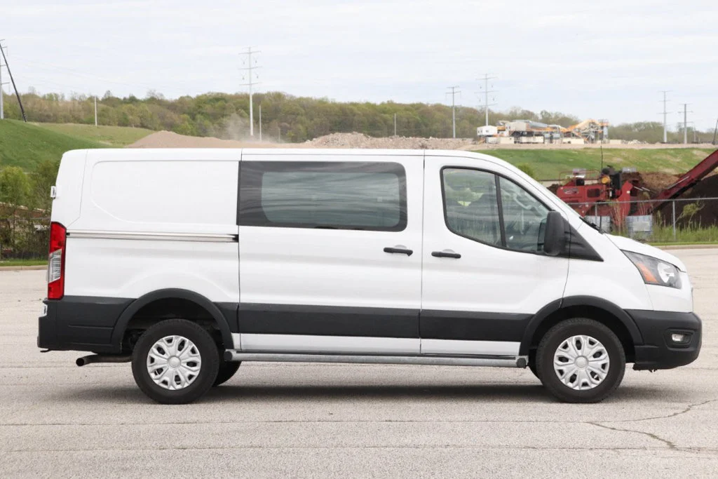 Used 2025 Oxford White Ford Base image 10