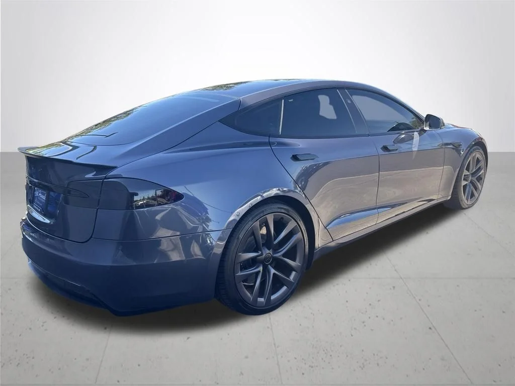 Used 2022 Gray Tesla LONG RANGE image 6
