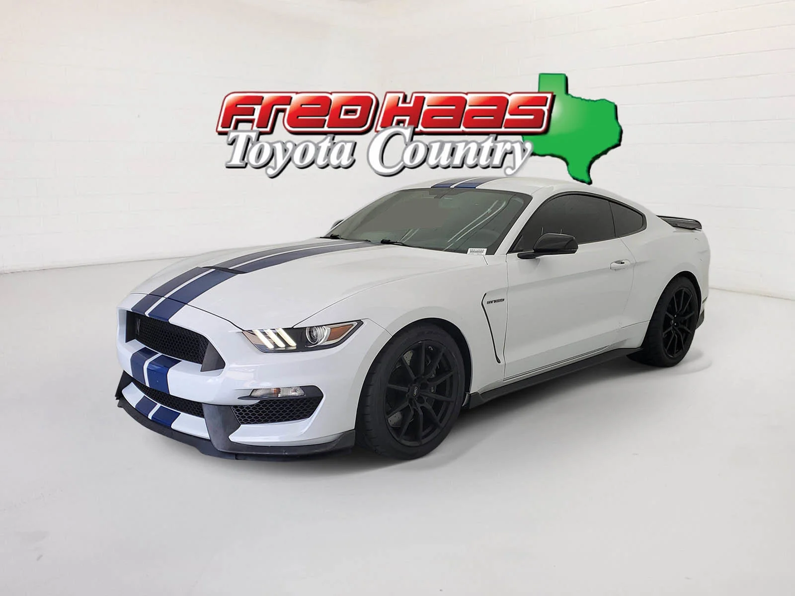 2017 Ford Mustang Shelby GT350's photo