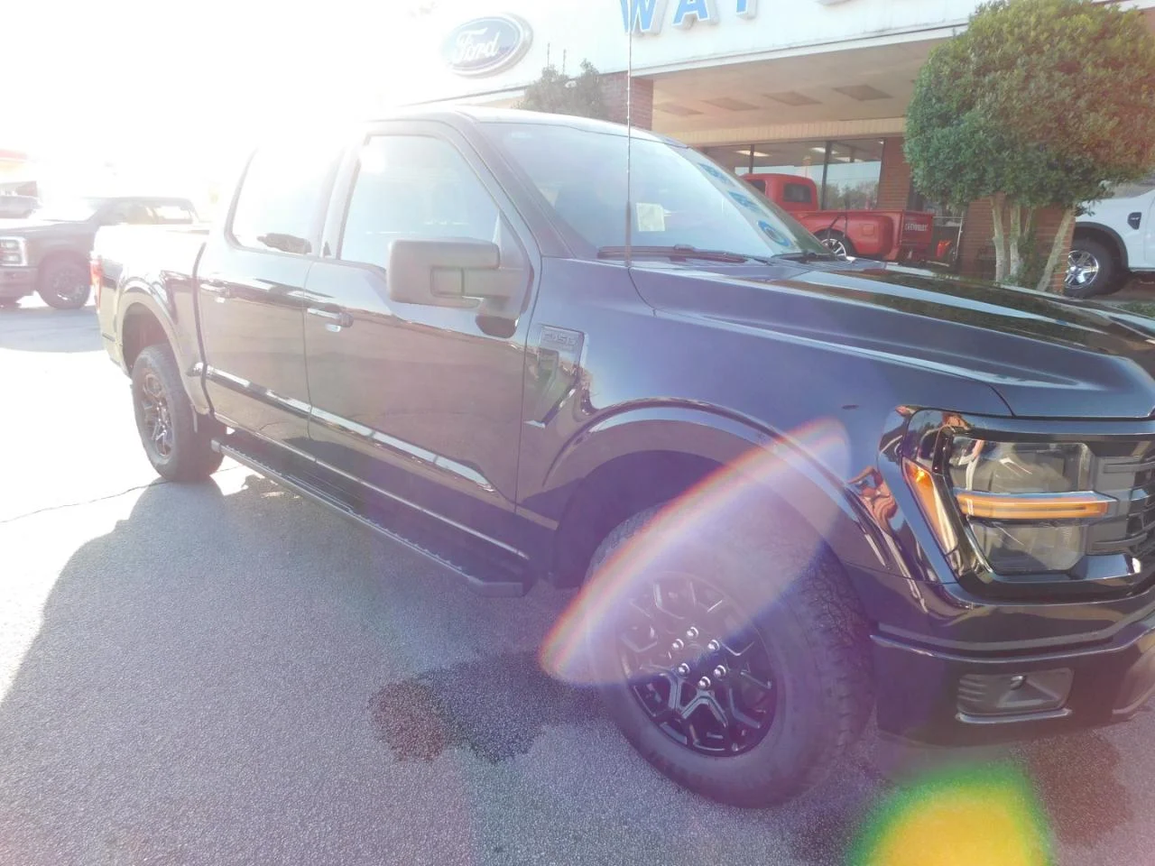 New 2026 Agate Black Metallic Ford XLT image 2