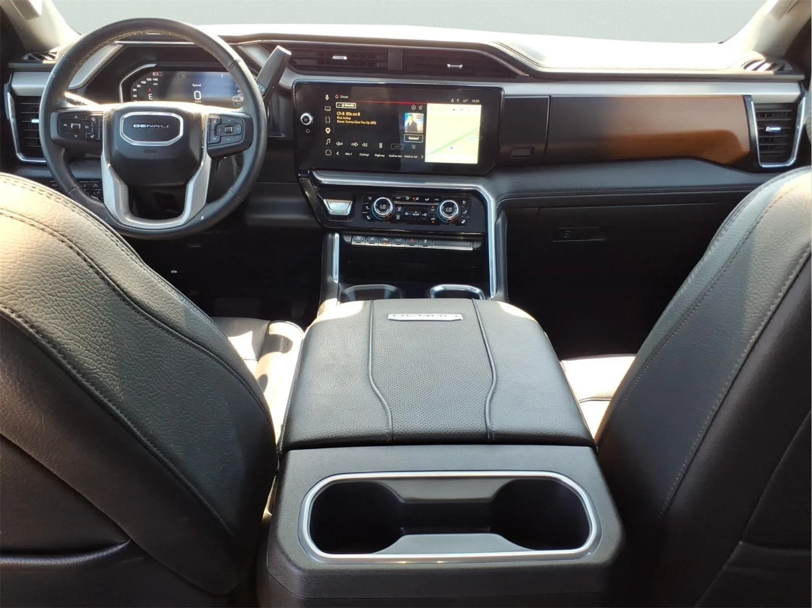 Used 2024 Onyx Black GMC Denali DRW image 12