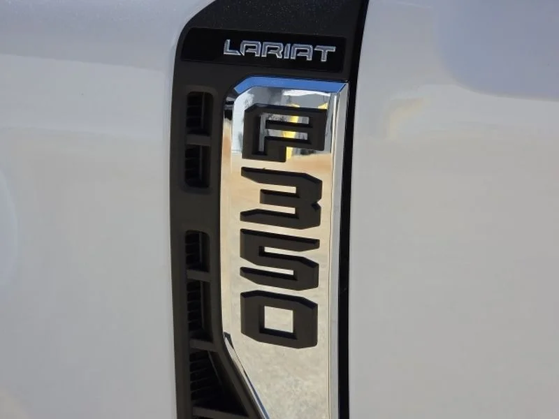 New 2026 Star White Metallic Tri-Coat Ford F-350® Lariat® image 7