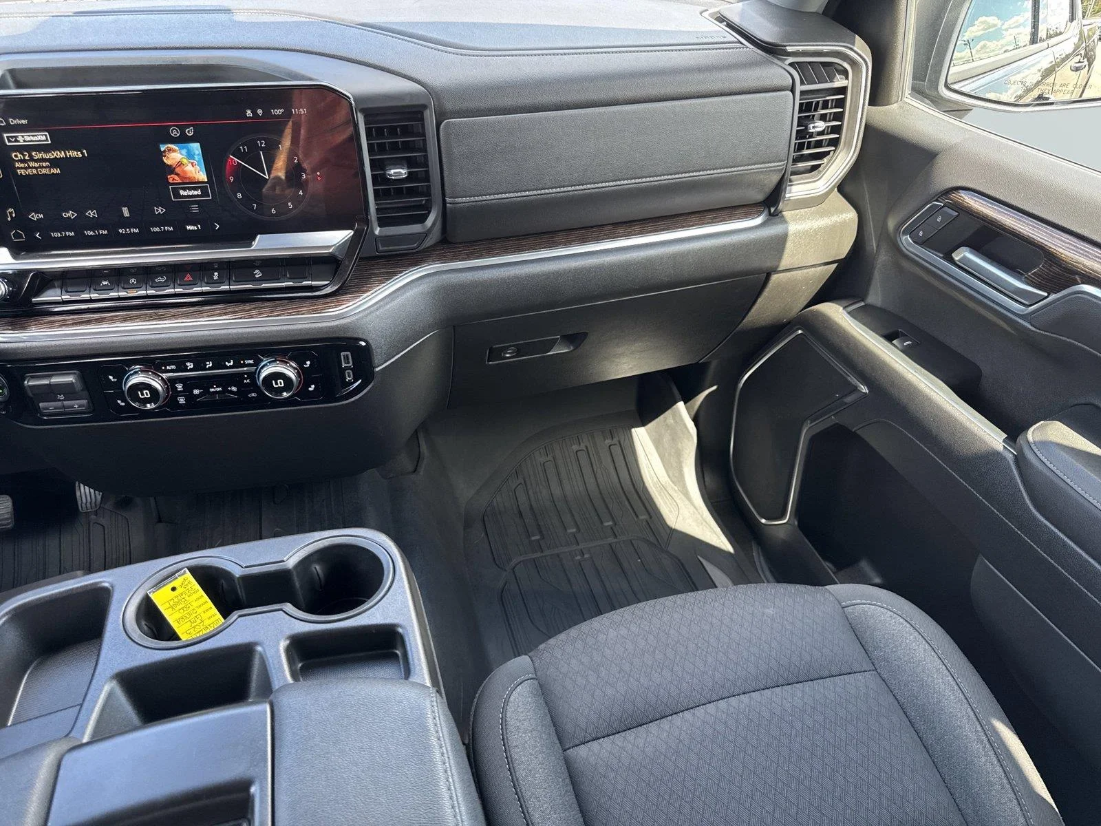 Used 2023 TITANIUM RUSH METALLIC GMC Elevation image 16