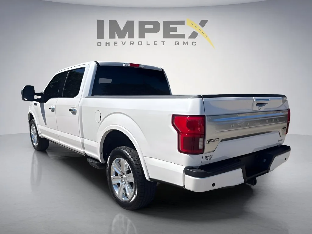 Used 2019  Ford XL image 3