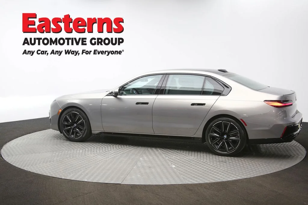 Used 2023 Gray BMW 760i xDrive image 66