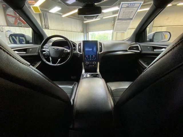 Used 2024 Silver Ford ST Line image 18