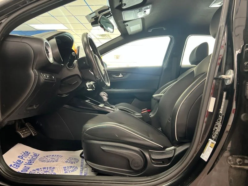 Used 2023 Black Kia GT-Line image 17