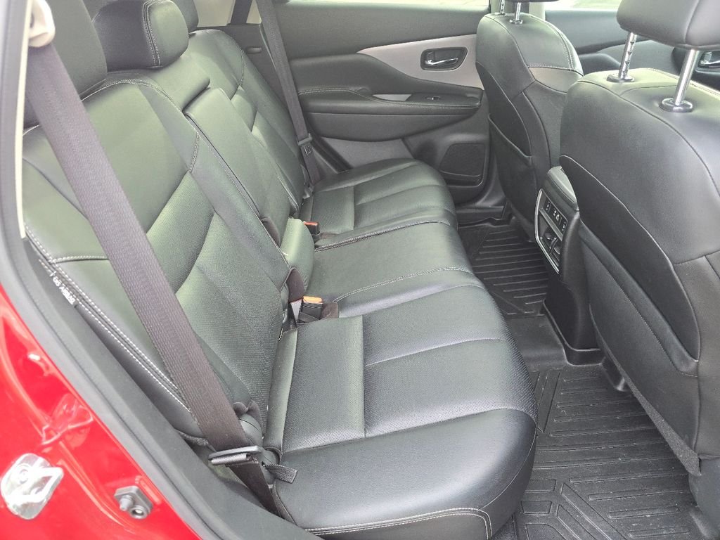 Used 2020 Cayenne Red Metallic Nissan SL image 20