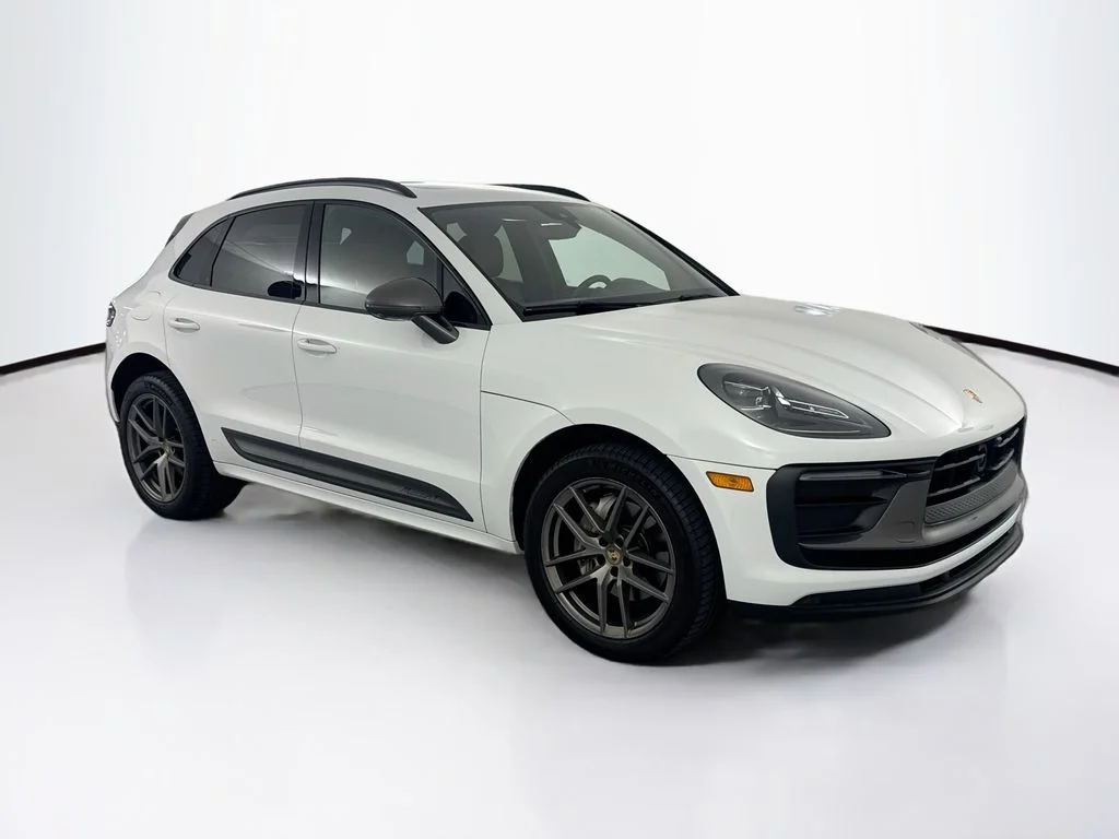 Used 2023 White Porsche T image 3