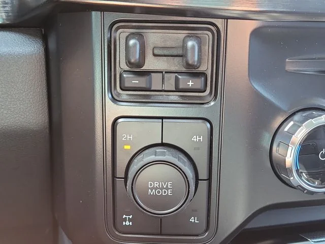 New 2026 Gray Ford Lariat image 29