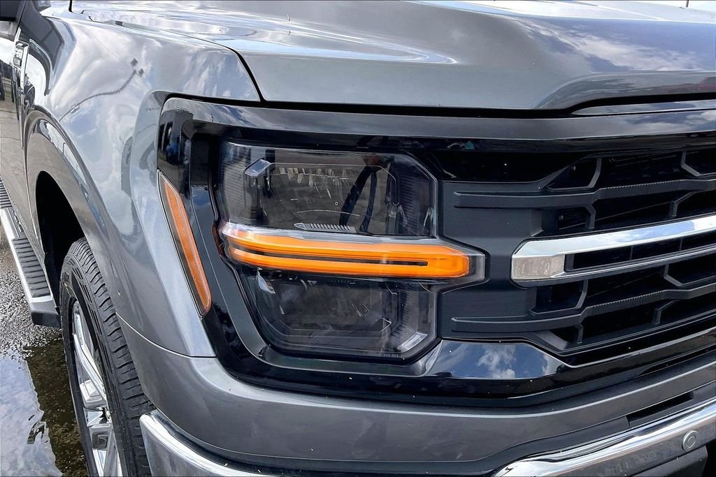 Used 2024 Gray Ford XLT image 33