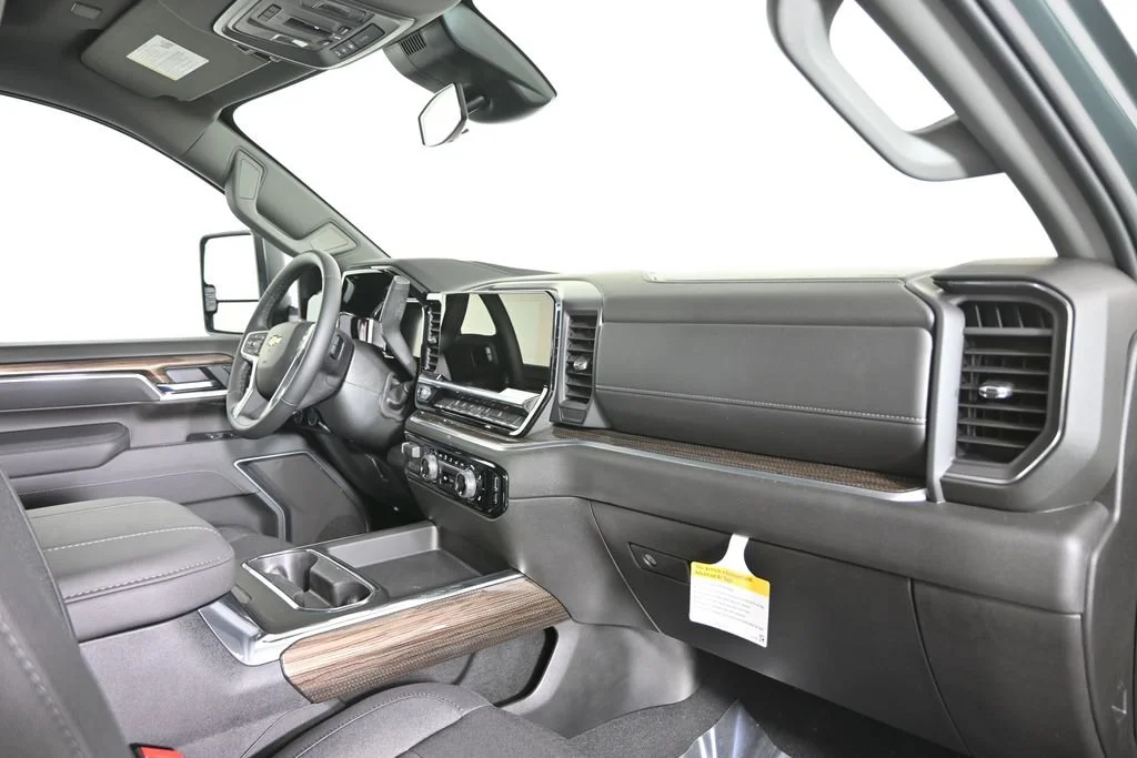 2026 Chevrolet Silverado 3500 HD LT - Photo 15