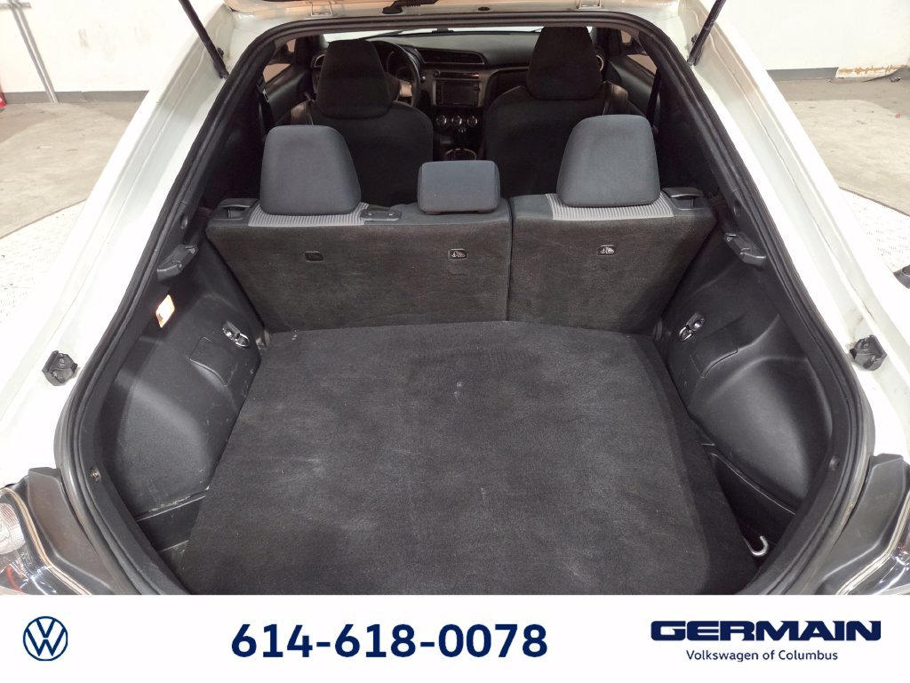 Used 2015 White Scion Base image 23