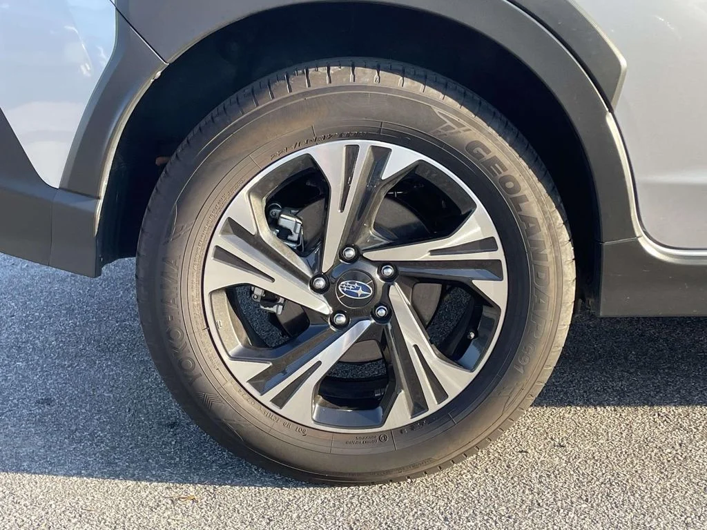 Used 2024 Ice Silver Metallic Subaru Premium image 30