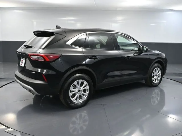 Used 2024 Black Ford Active image 6