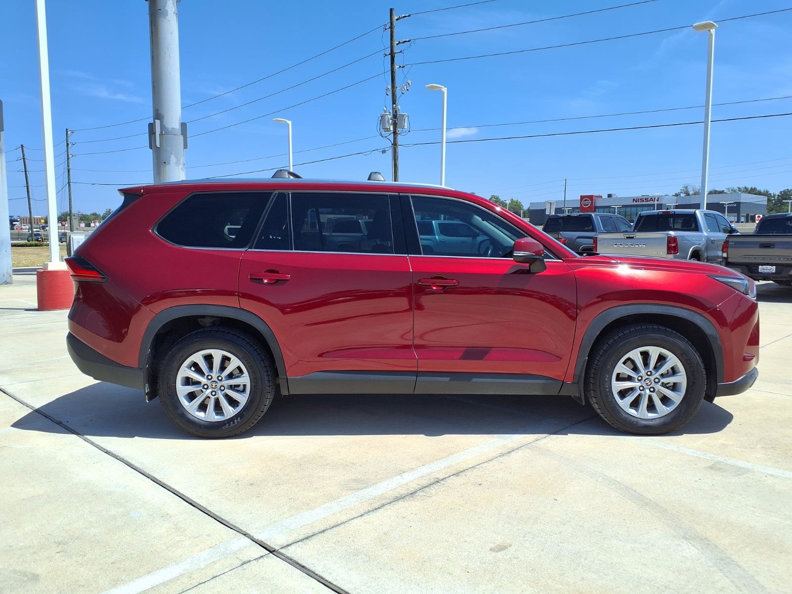 Certified Used 2024 Pearl Toyota XLE image 5