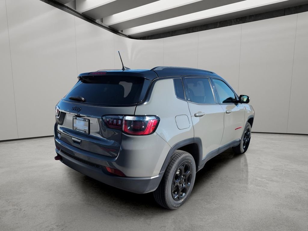 Used 2023 Gray Jeep Trailhawk image 5