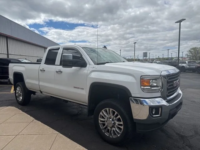 2016 GMC Sierra 4WD Double Cab Standard Box's photo