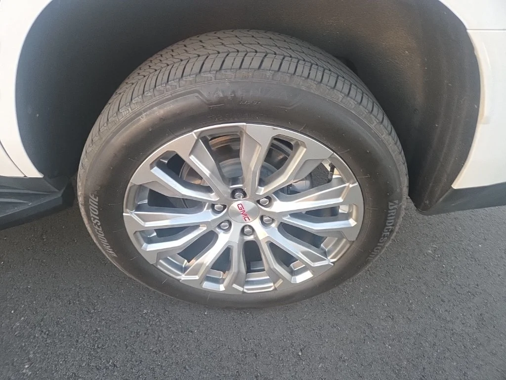 Certified Used 2024 White GMC Denali image 28