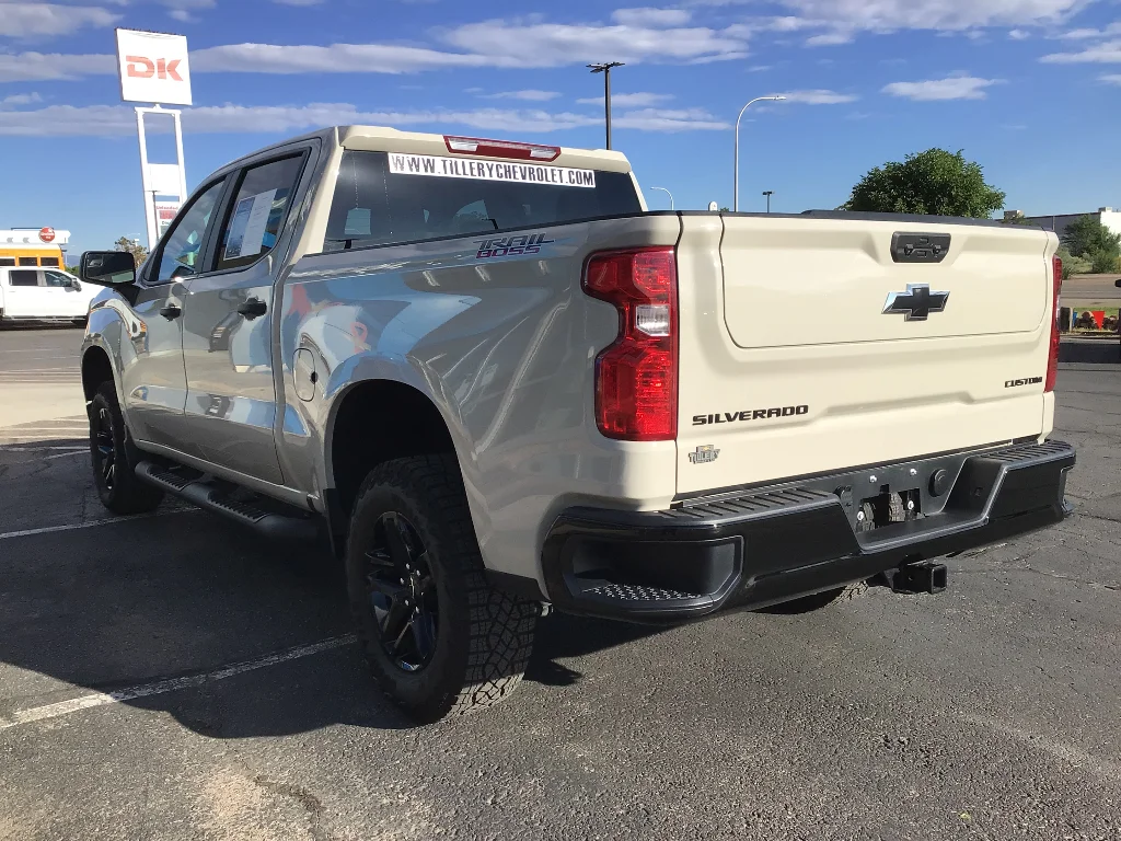 Used 2026 White Sands Chevrolet Custom Trail Boss image 4