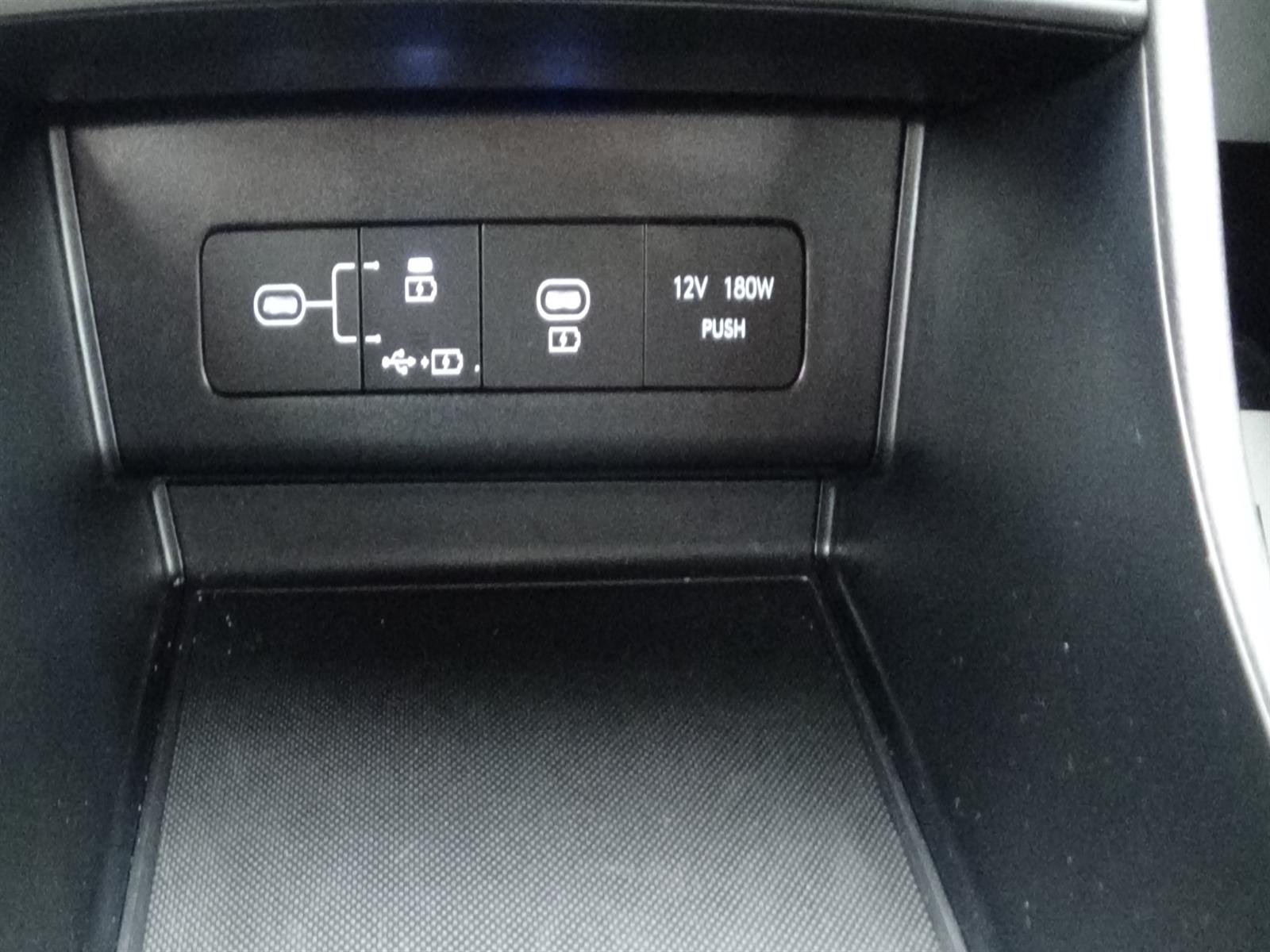 Certified Used 2025 Aero Silver Metallic (t4a) Hyundai SEL image 29