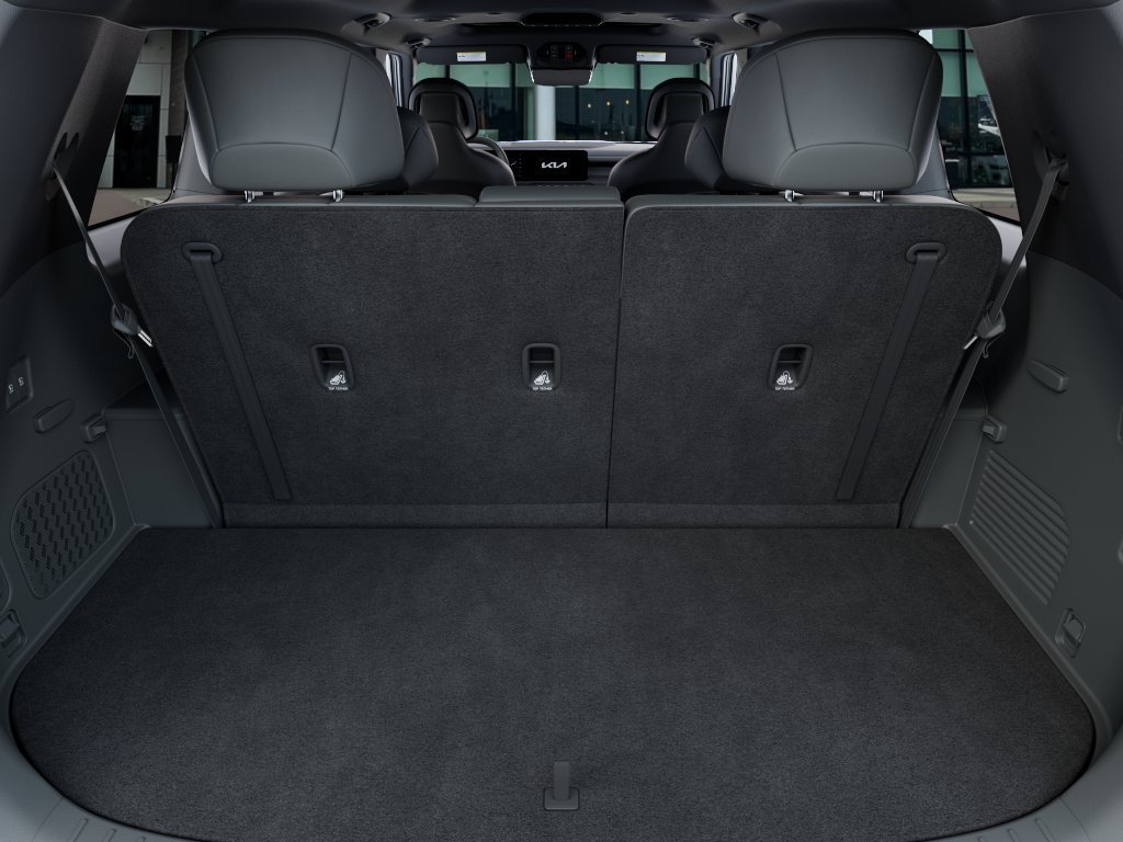 New 2027 Glacial White Pearl Kia X-Line SX image 19