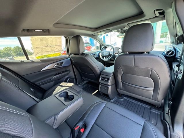 2025 Chevrolet Equinox EV 1LT - Photo 23