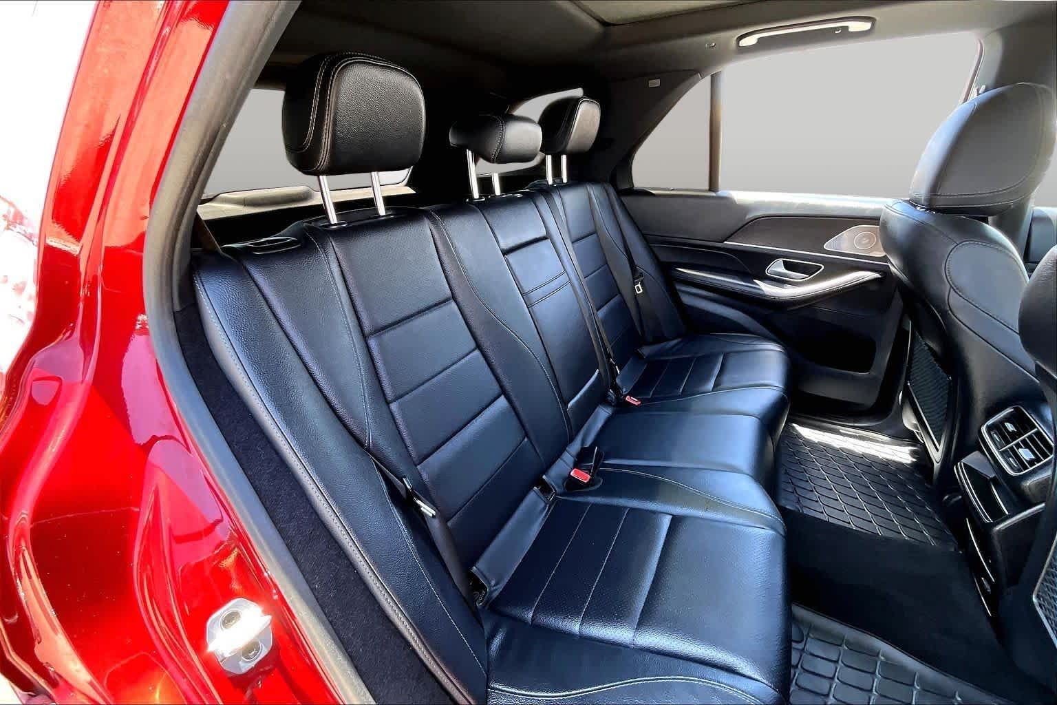 Used 2022 MANUFAKTUR Cardinal Red Metallic Mercedes-Benz GLE 350 image 19
