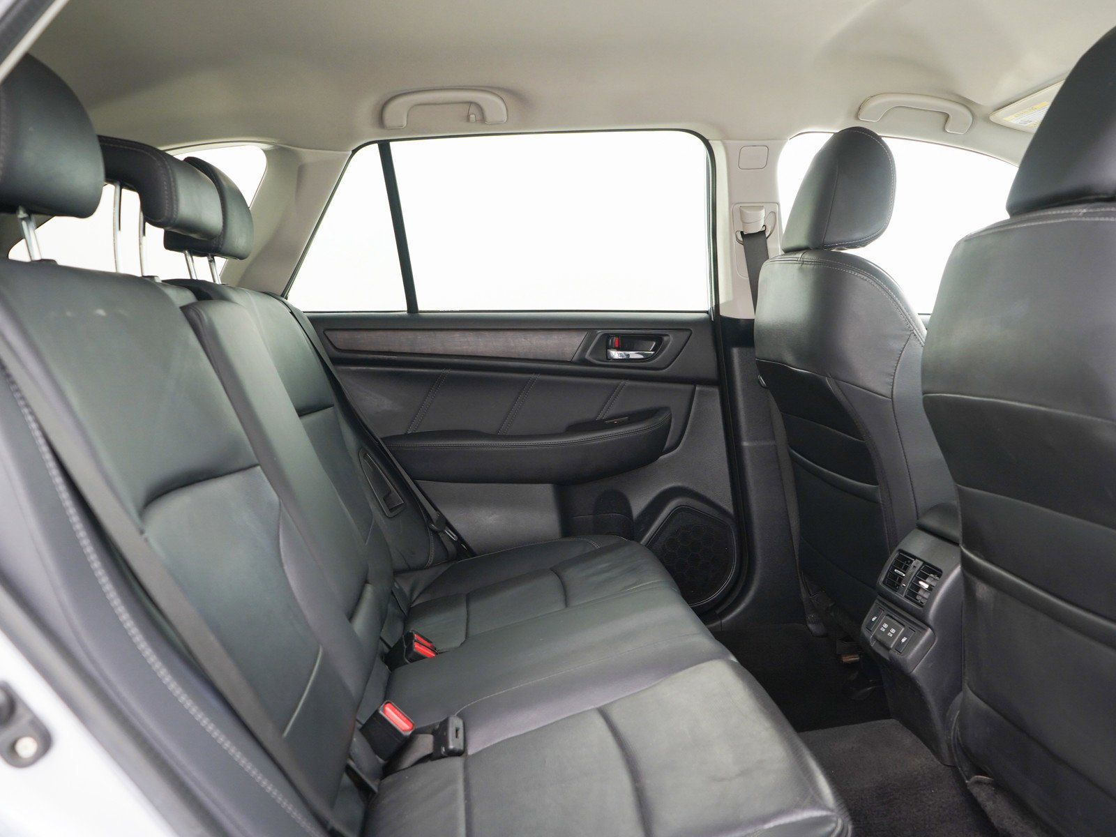 Used 2019 Ice Silver Metallic Subaru 2.5i image 12