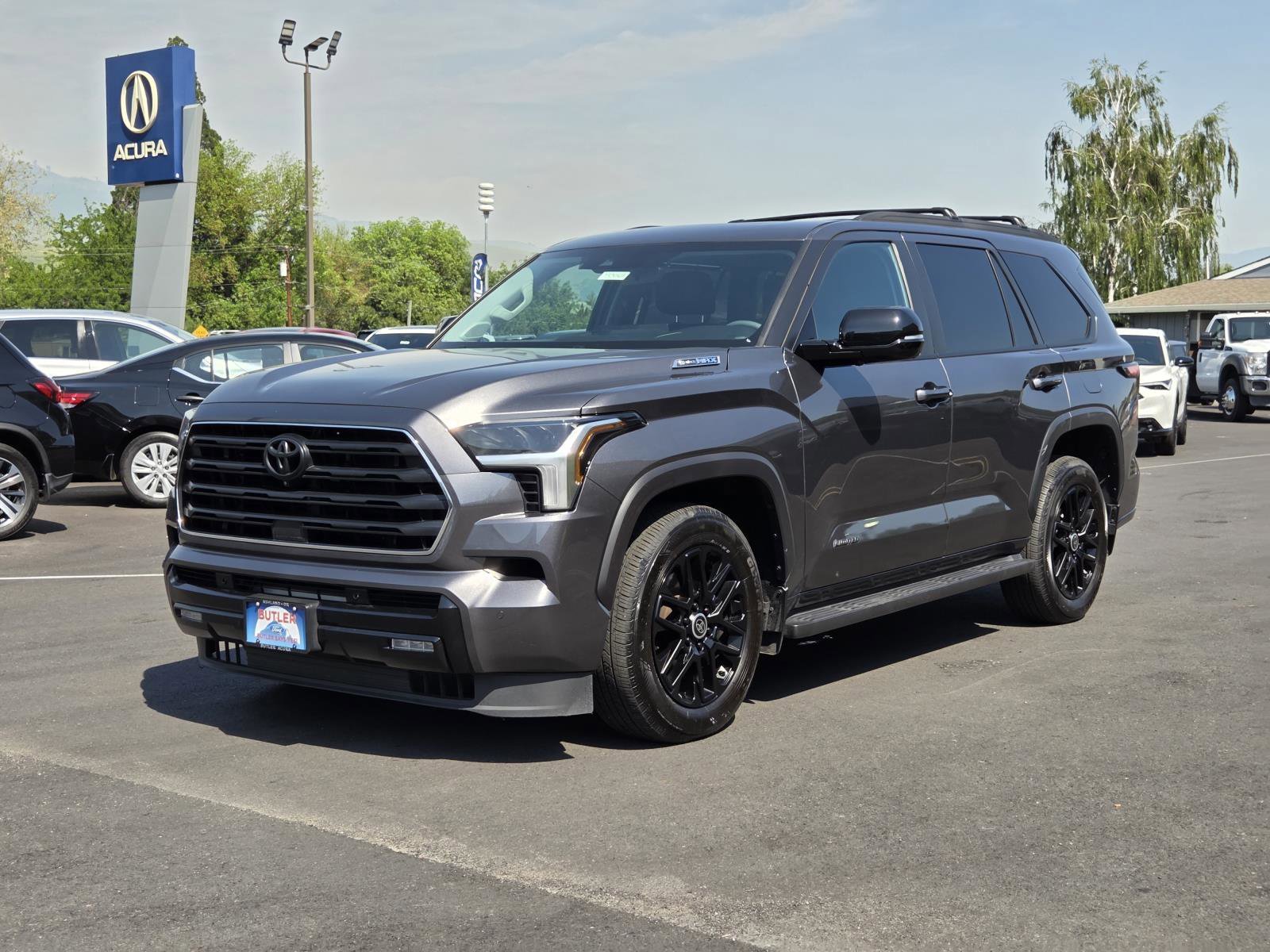 2024 Toyota Sequoia Limited 4WD i-FORCE MAX Hybrid's photo