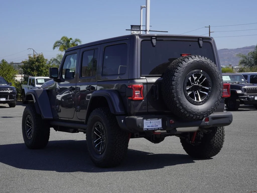 New 2026 Granite Crystal Metallic Clear-Coat Exterior Paint Jeep Rubicon X image 5