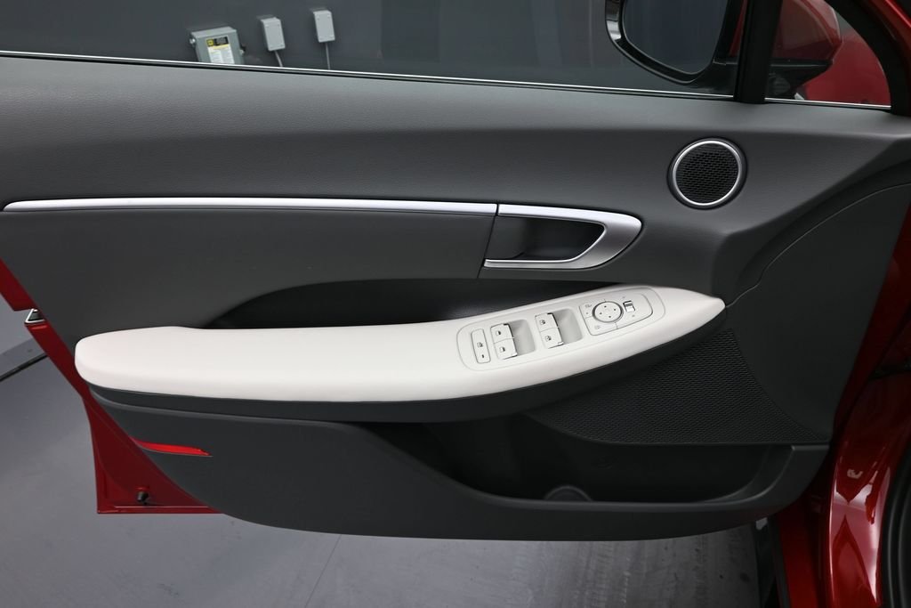Certified Used 2026 Red Hyundai SEL Sport image 12