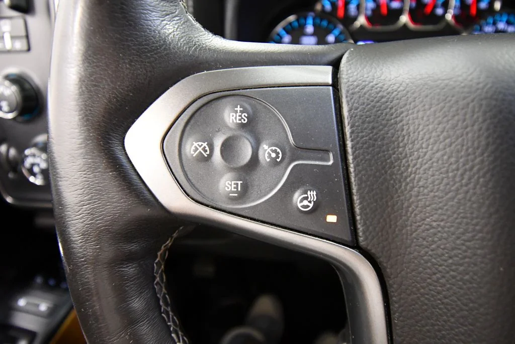 Used 2018 Blue Chevrolet LTZ image 19