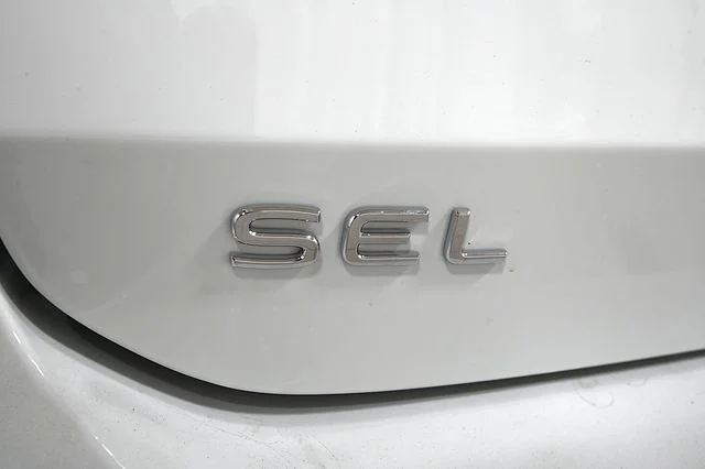 New 2026 White Volkswagen 1.5T SEL image 18
