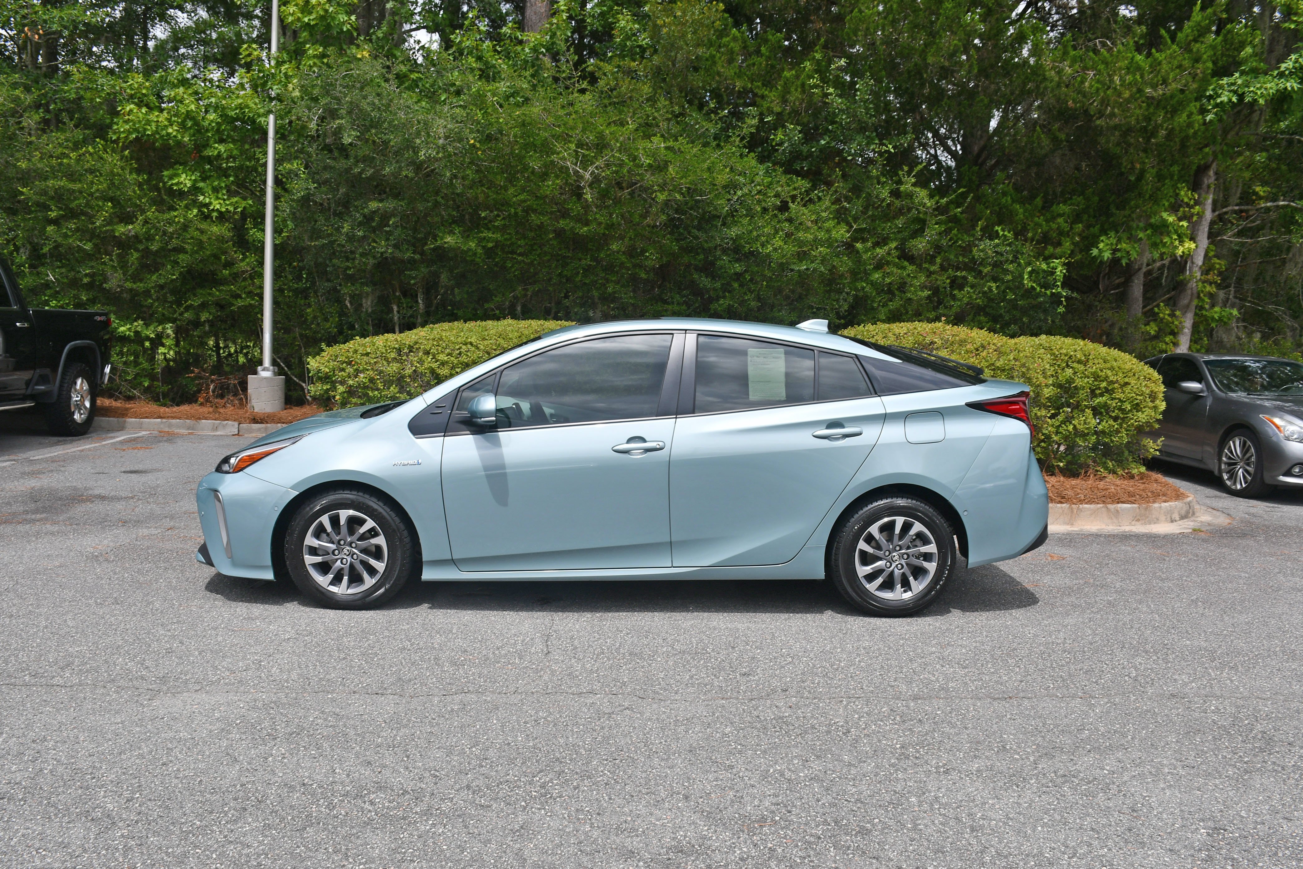 Used 2022 Beige Toyota Limited image 2