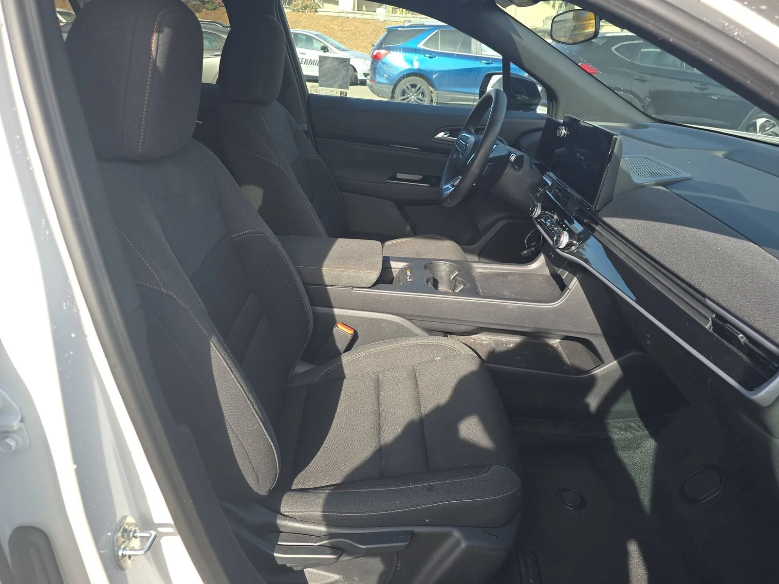 Used 2024 White Honda 1SB image 9