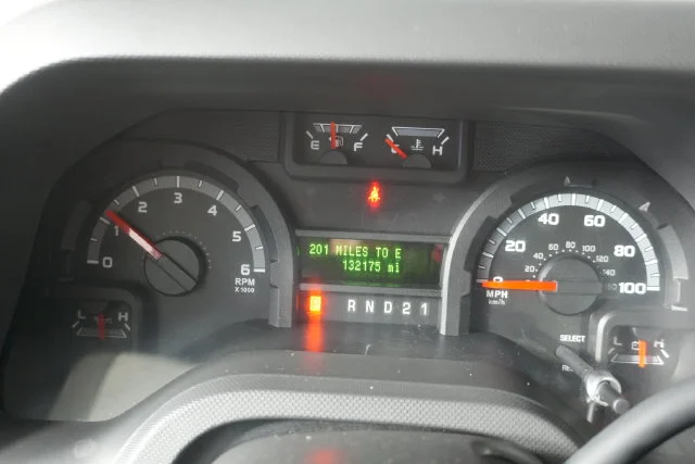 Used 2014 Ingot Silver Metallic Ford XLT image 11
