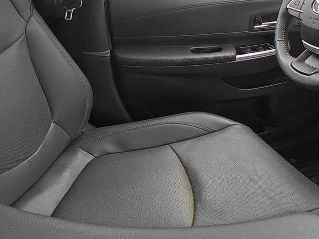 2025 Toyota Sienna Platinum - Photo 37