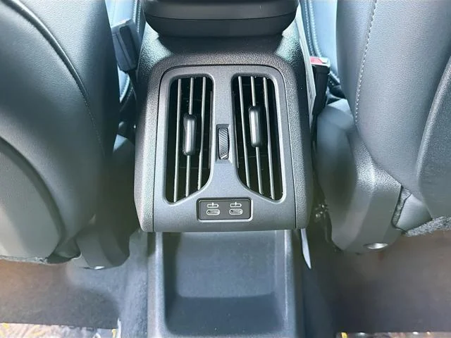 New 2026 Black Sapphire Metallic BMW xDrive28i image 19