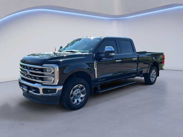 2023 Ford F-350 Super Duty LARIAT