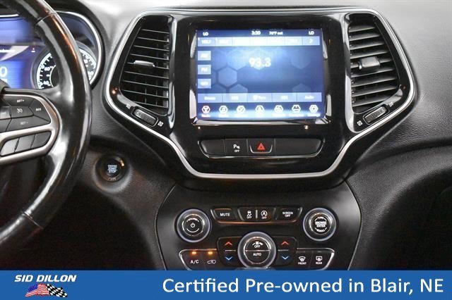 Certified Used 2020 Granite Crystal Metallic Clearcoat Jeep Limited image 5