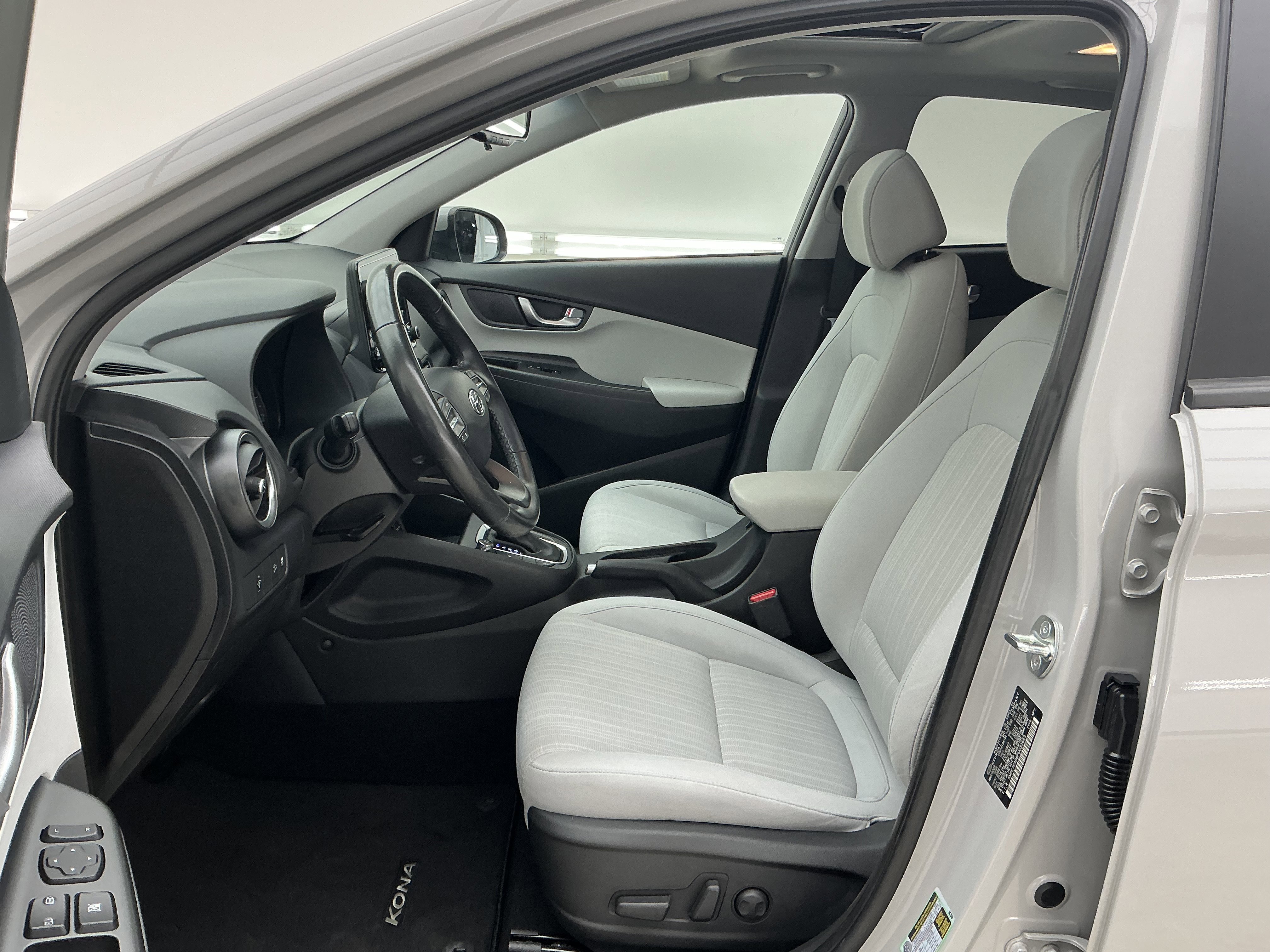 Used 2023 Cyber Silver Hyundai SEL image 17