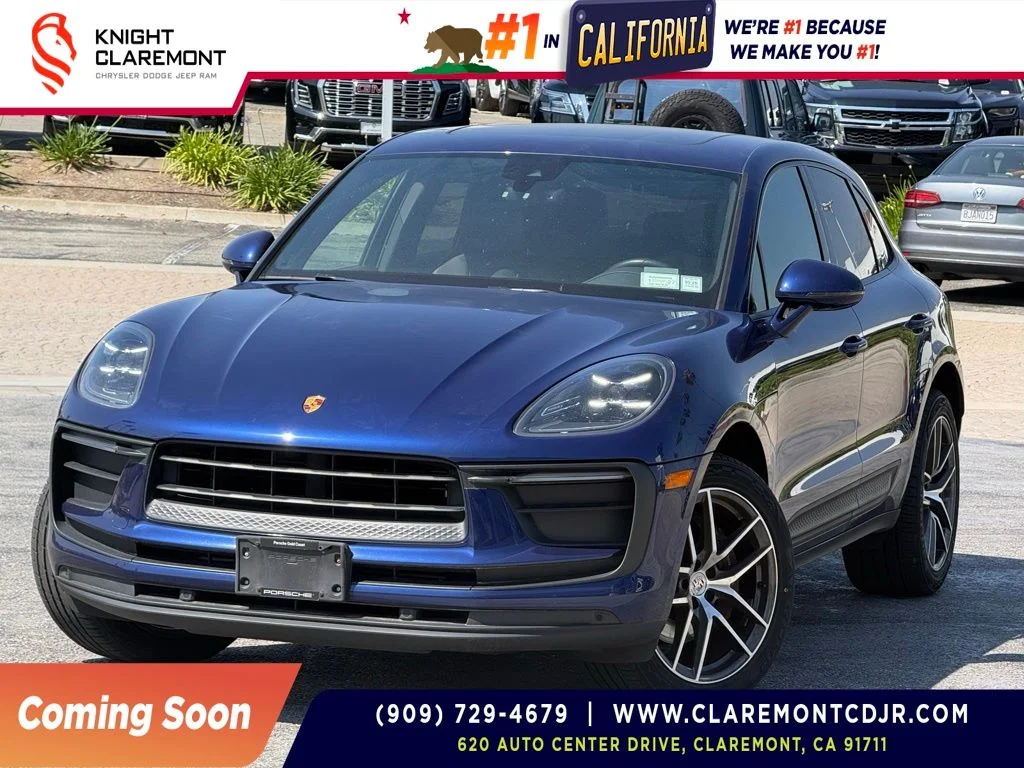 2022 Porsche Macan -'s photo