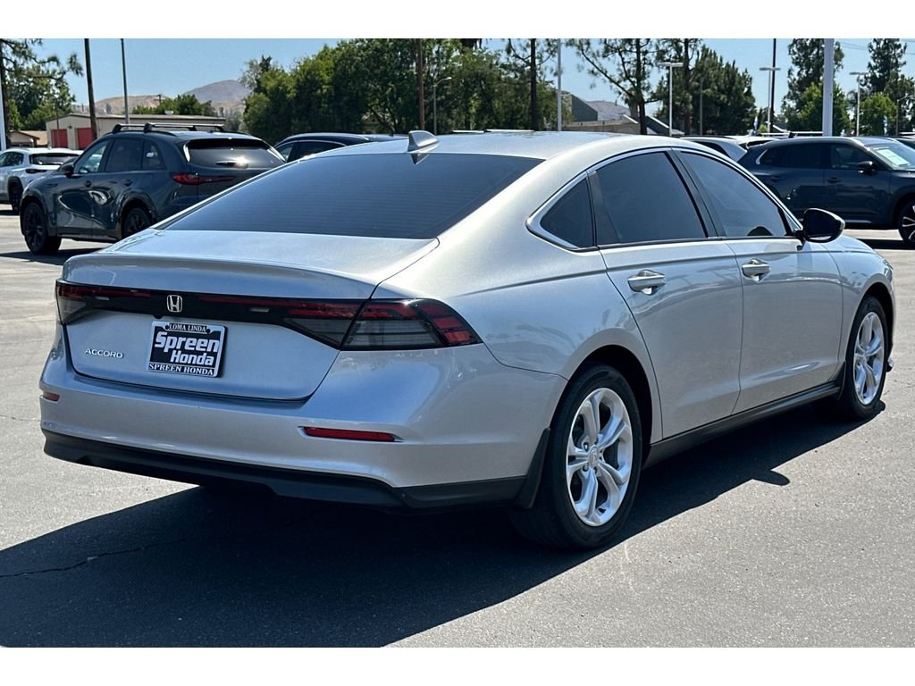 Used 2024 Solar Silver Metallic Honda LX image 6