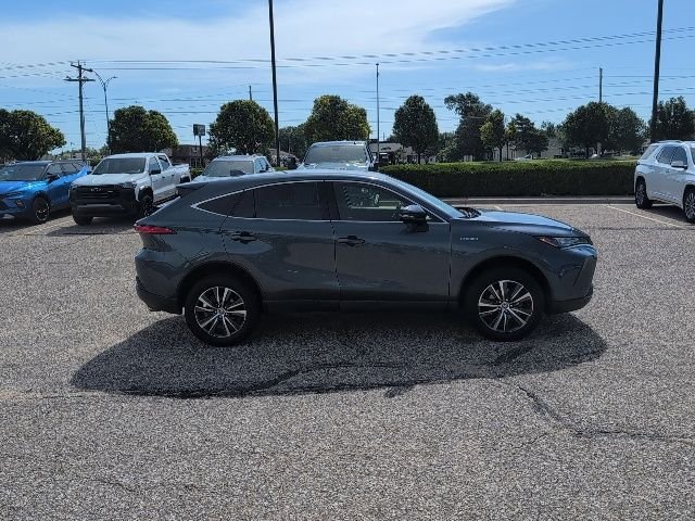 Used 2021 Gray Toyota LE image 16